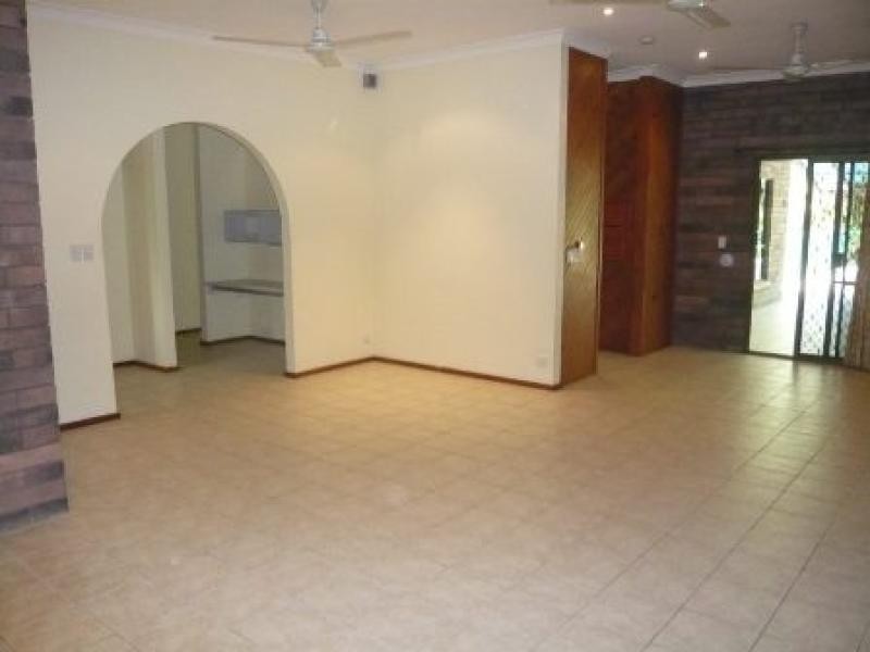 65 Rosewood Crescent, Leanyer NT 0812