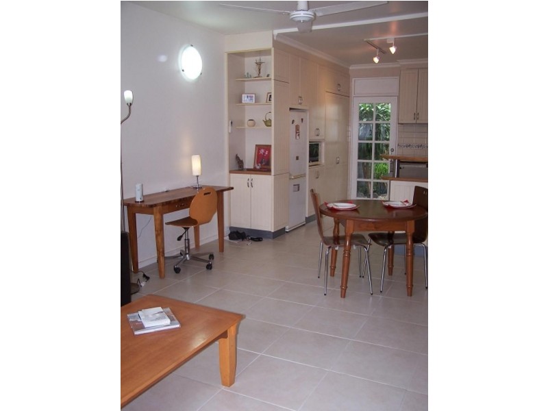 Unit 7 , 88 Woods Street, Darwin NT 0800
