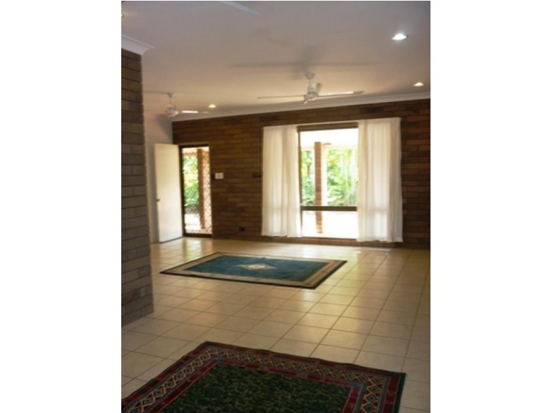 12 lakes Crescent, Marrara NT 0812