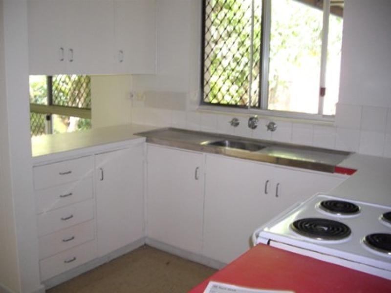 8 NEATE COURT, Malak NT 0812