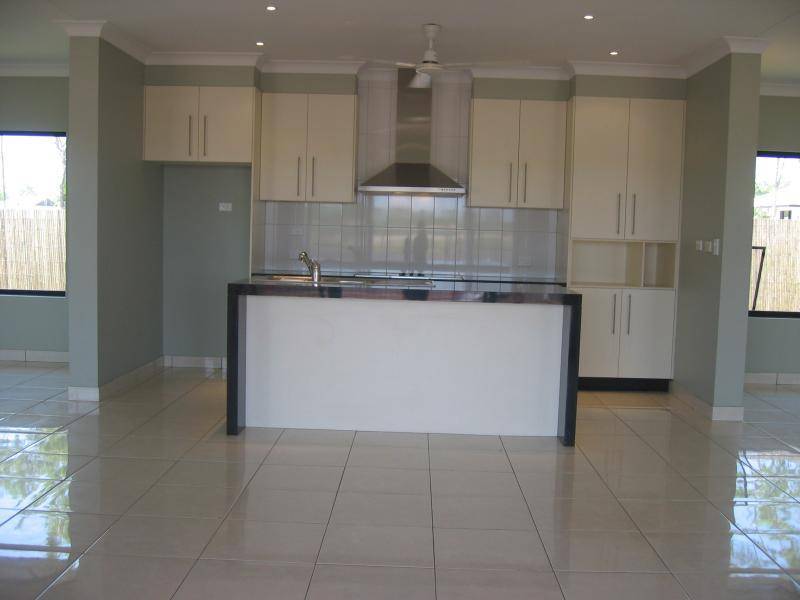 Rosebery NT 0832