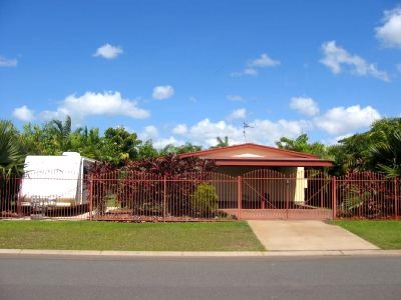 14 SONDER CRESCENT, Bakewell NT 0832