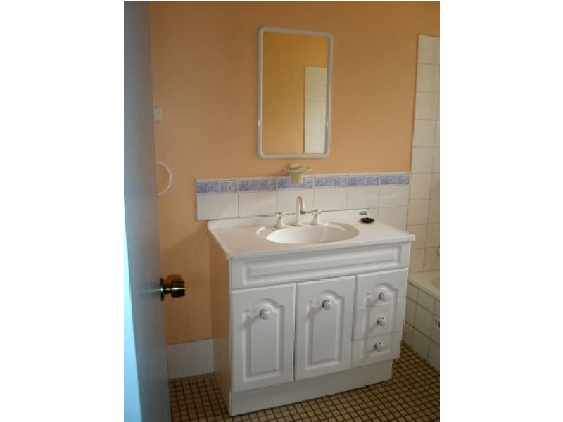 1 LILLIAN COURT, Driver NT 0830