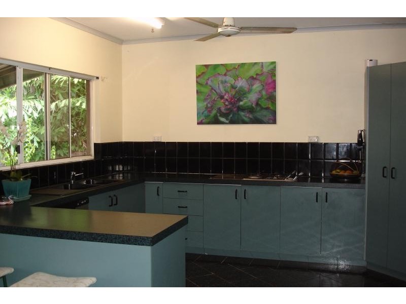 8 CAMPDEN COURT, Gray NT 0830