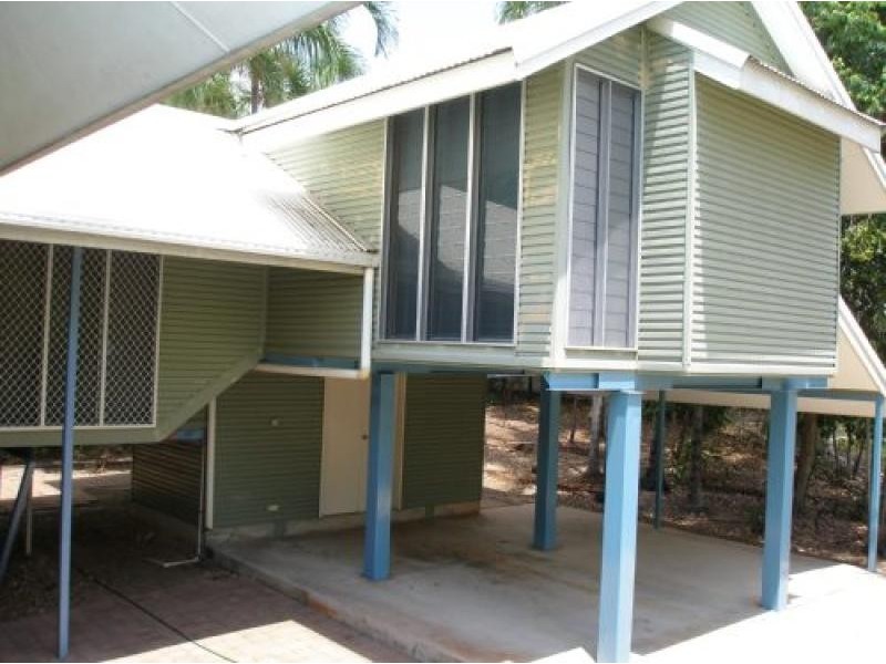 O’BRIEN COURT, Driver NT 0830