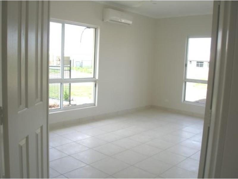 10 ROONEY STREET, Rosebery NT 0832