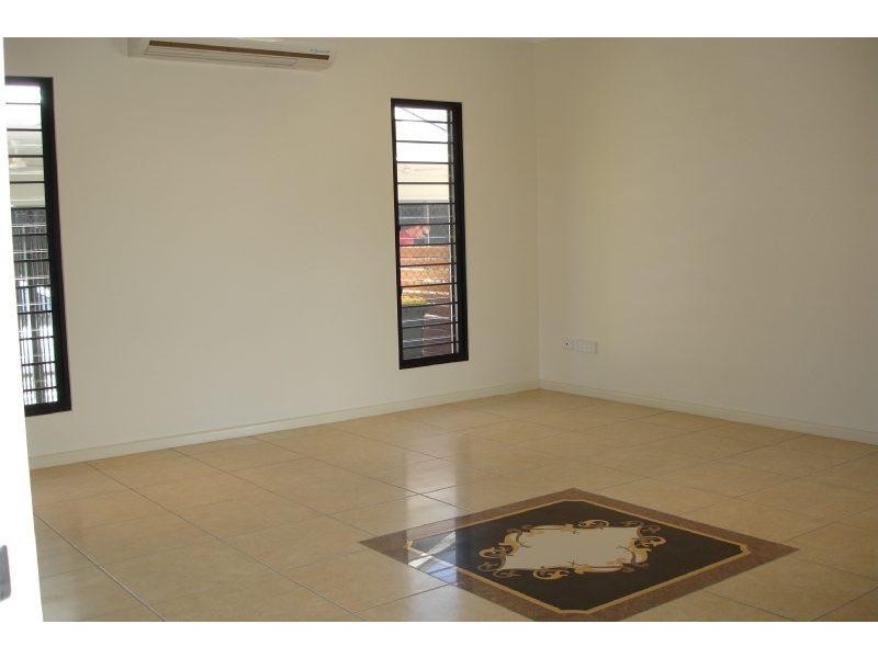 7 ROONEY STREET, Rosebery NT 0832