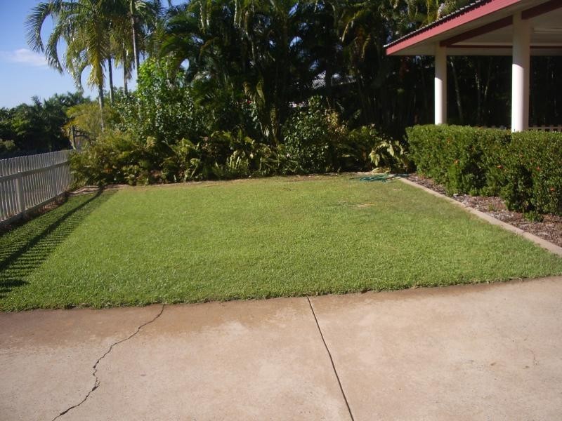 24 HANNIBAL CRESCENT, Gray NT 0830