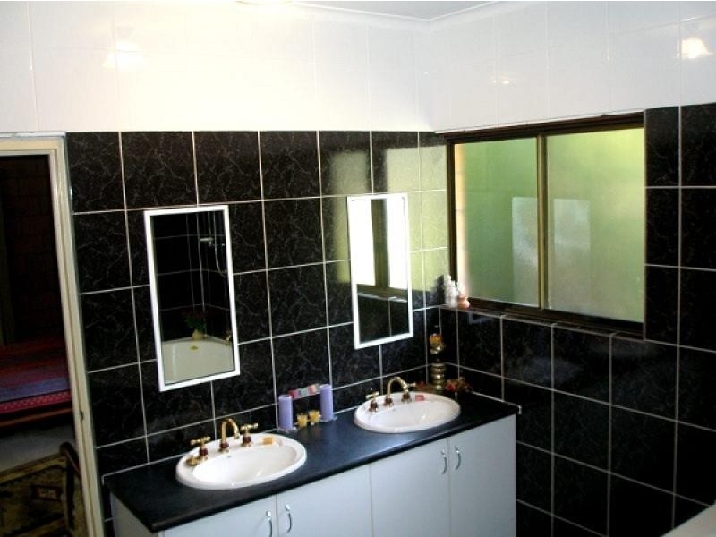 18 Pardalote Way, Howard Springs NT 0835
