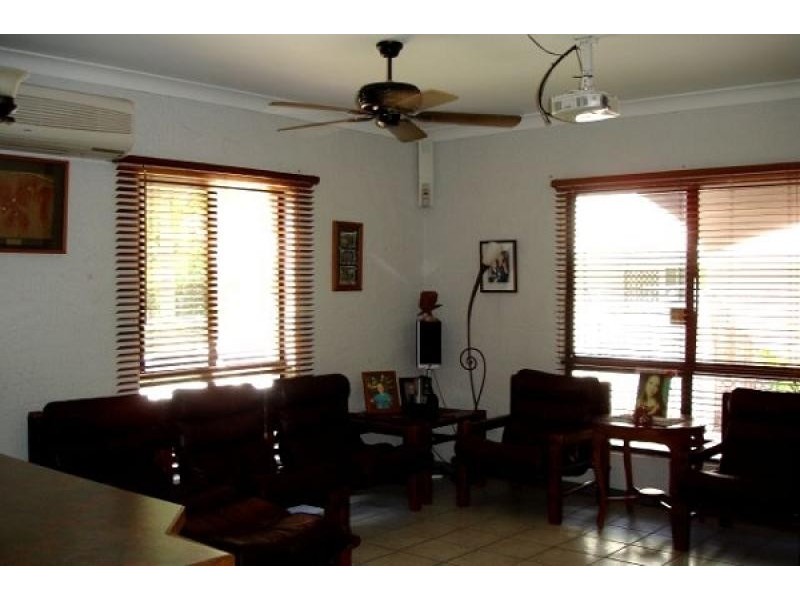 72 Dwyer Circuit, Driver NT 0830