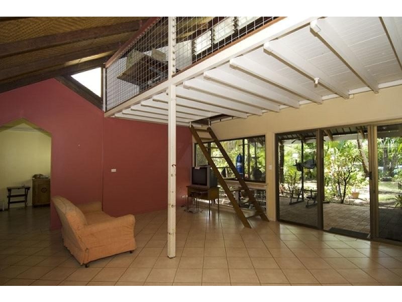 5 Edinburgh Crescent, Brinkin NT 0810