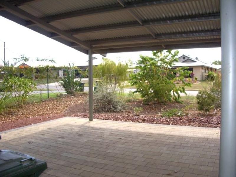 2/63 Odegaard Drive, Rosebery NT 0832