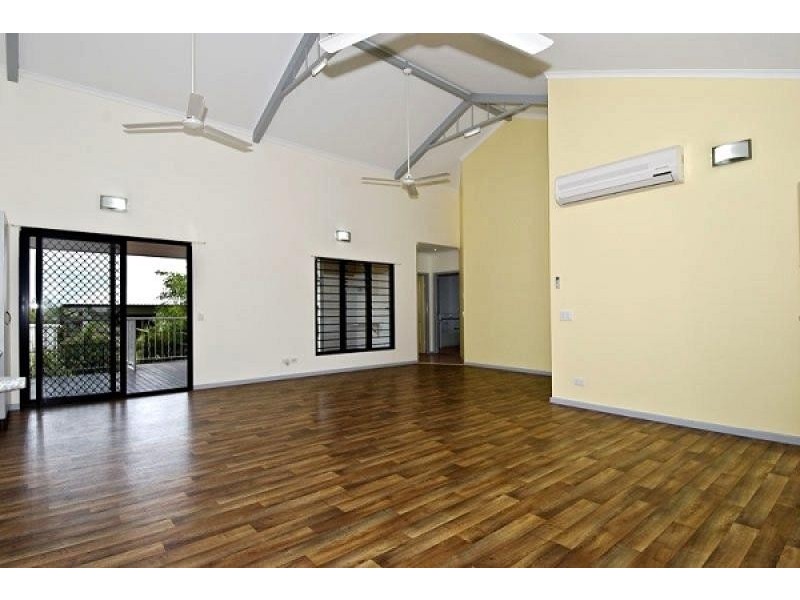 30 Yirra Crescent, Rosebery NT 0832