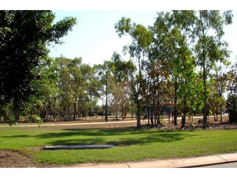 Lot 8004, 32 Bauldry Avenue, Farrar NT 0830