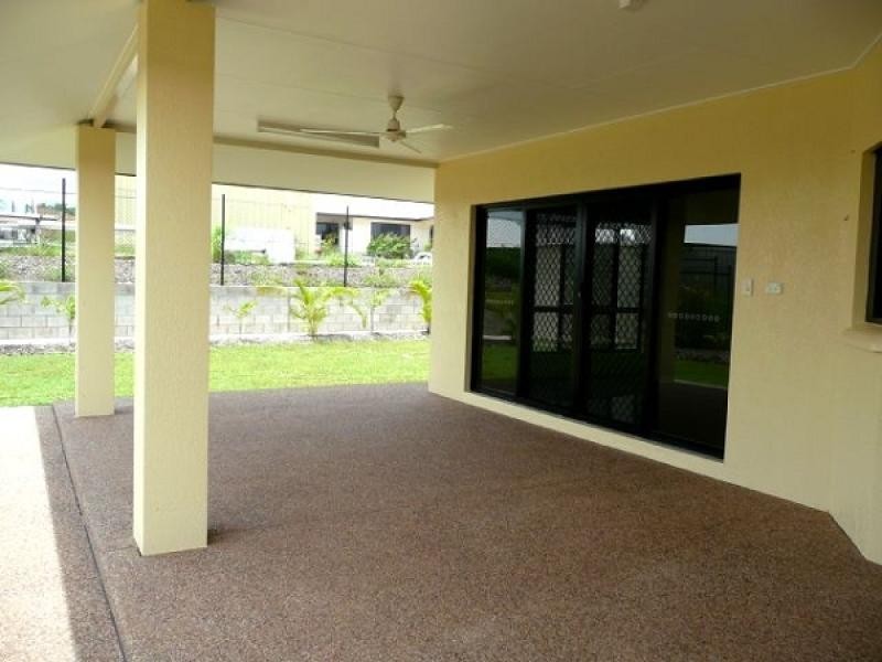 17 Bauldry Avenue, Farrar NT 0830