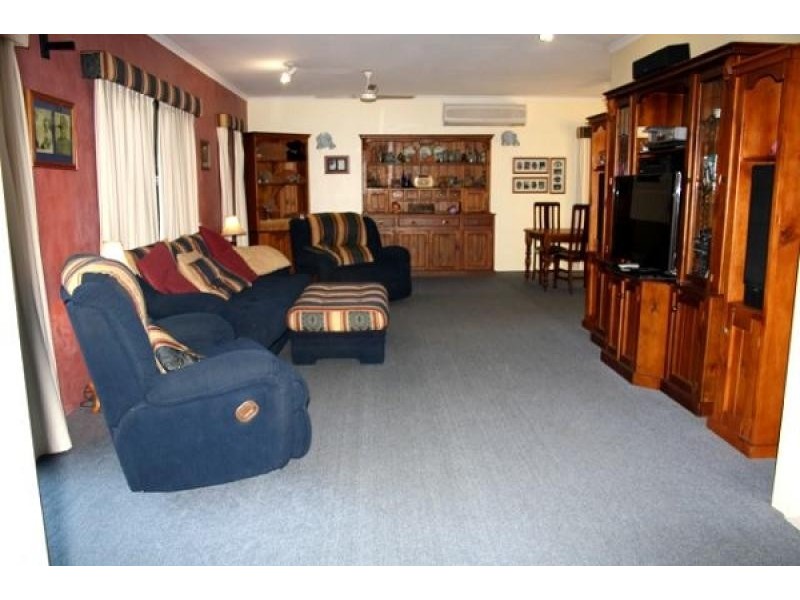 21 Sibbald, Woodroffe NT 0830