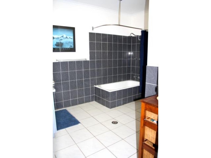 21 Sibbald, Woodroffe NT 0830