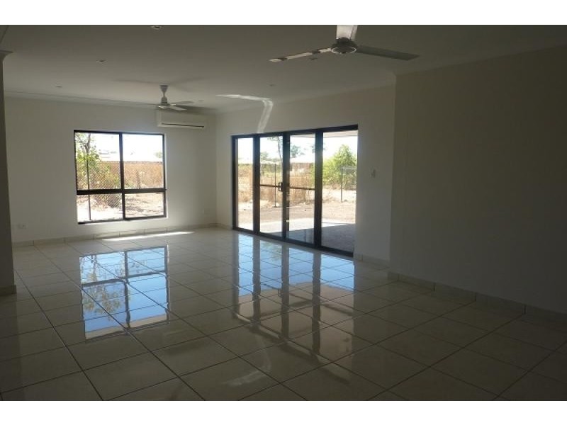 17 Antonino Drive, Rosebery NT 0832