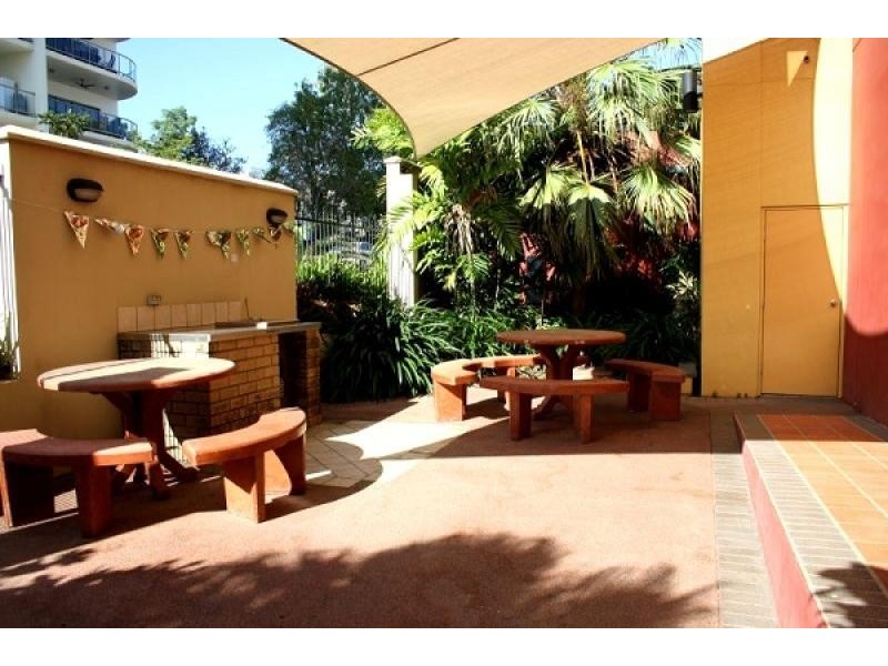 Unit 32, 43 McLachlan Street, Darwin NT 0800