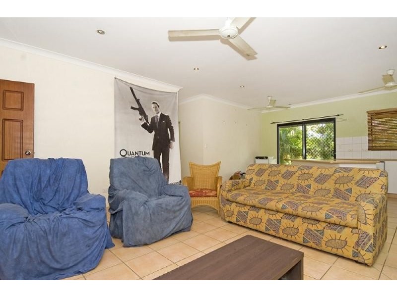 14 Hutchison Terrace, Bakewell NT 0832