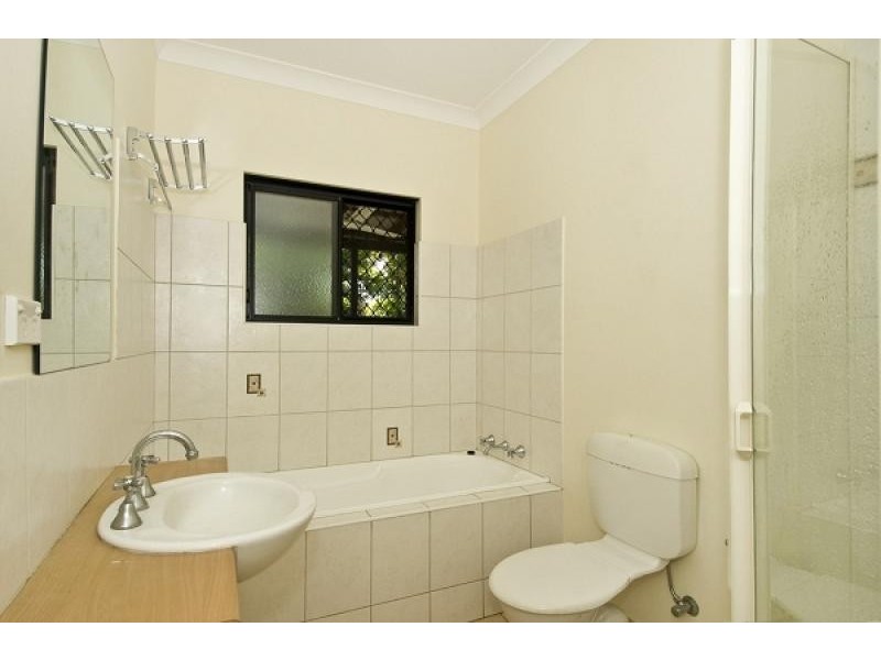 14 Hutchison Terrace, Bakewell NT 0832
