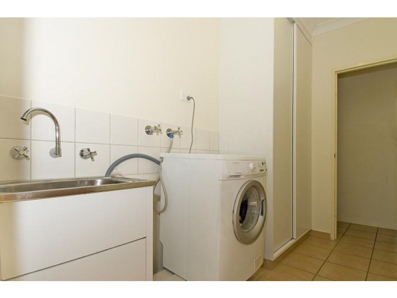 14 Hutchison Terrace, Bakewell NT 0832