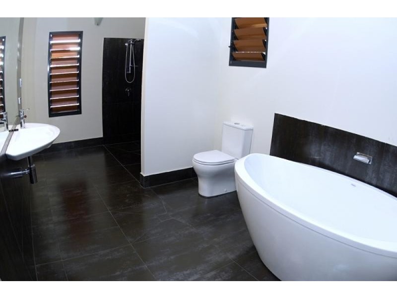 8 Bryden Street, Rosebery NT 0832