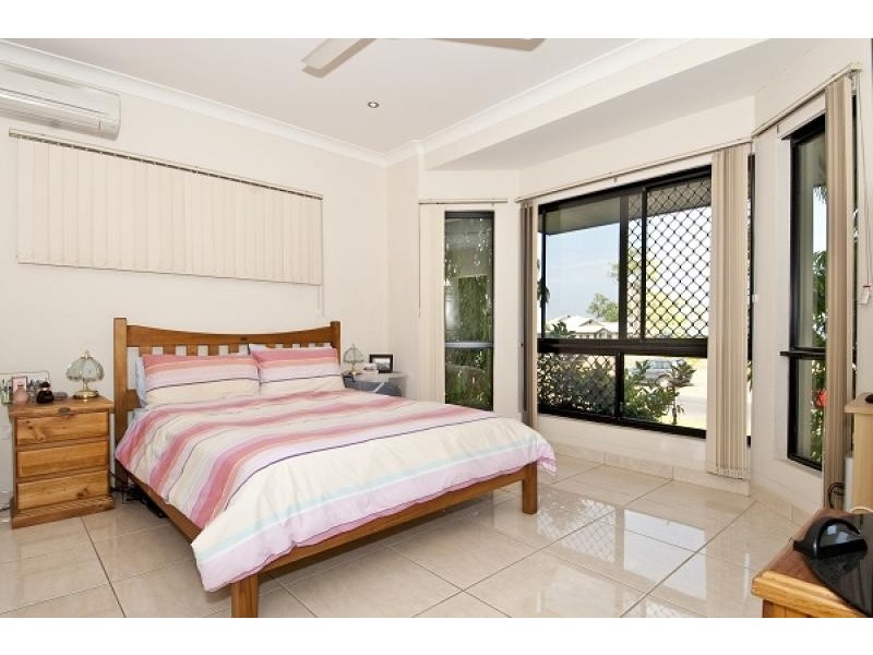 4 Yirra Crescent, Rosebery NT 0832