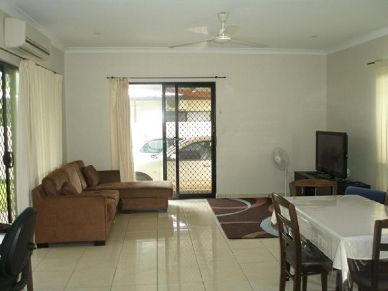 2/75 Hutchison Tce, Bakewell NT 0832