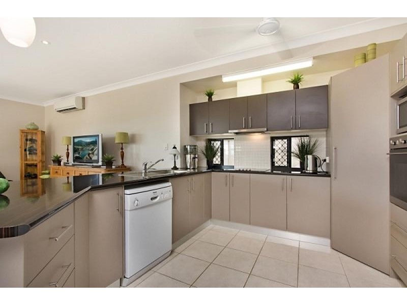 18 Richards Cres, Rosebery NT 0832