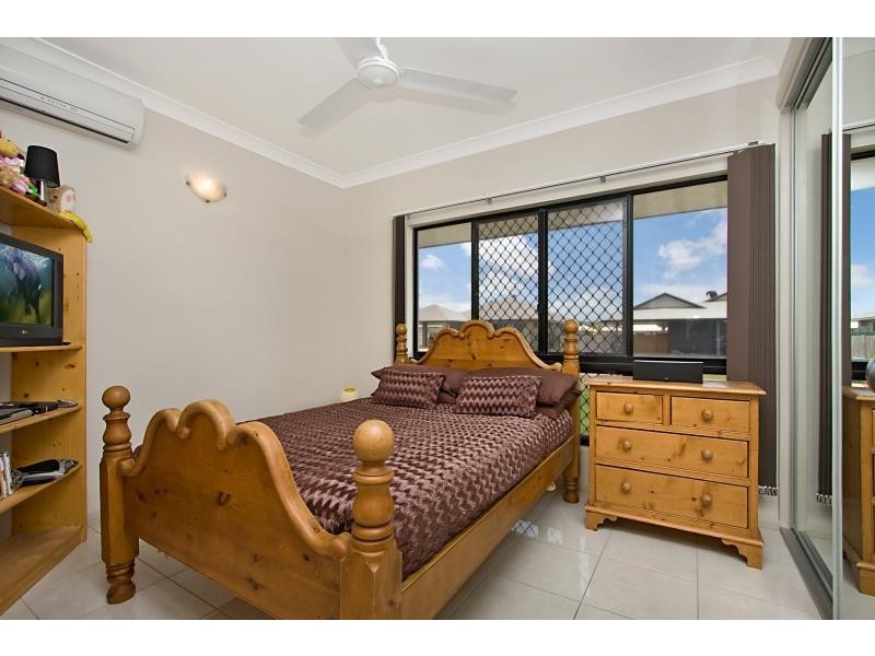 18 Richards Cres, Rosebery NT 0832