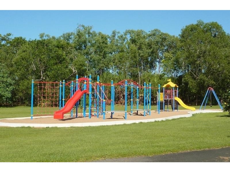 18 Deane Crescent, Rosebery NT 0832