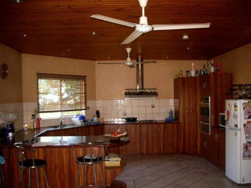 2 Bridelia Court, Rosebery NT 0832