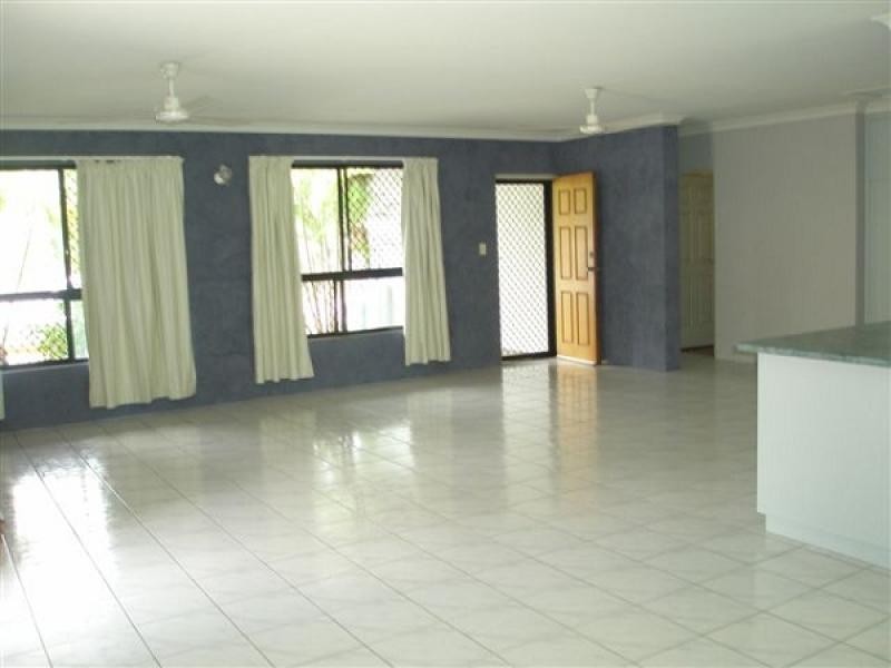 36 Hutchison Terrace, Bakewell NT 0832