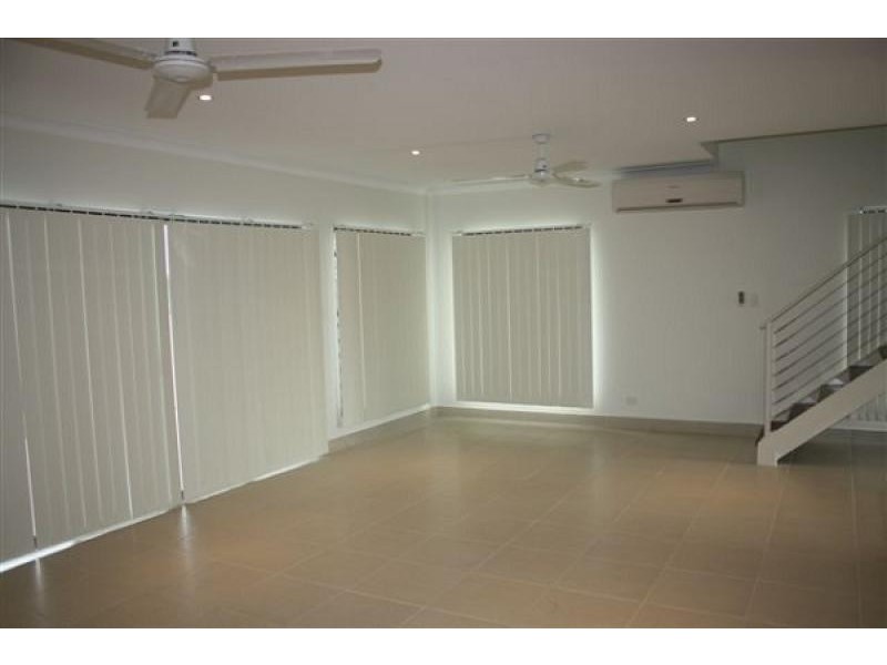 Unit 4, 33 La Pira Circuit, Rosebery NT 0832