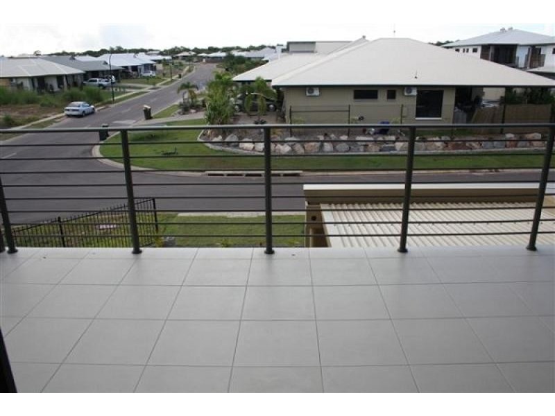 Unit 4, 33 La Pira Circuit, Rosebery NT 0832
