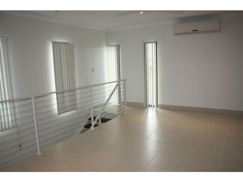 Unit 4, 33 La Pira Circuit, Rosebery NT 0832