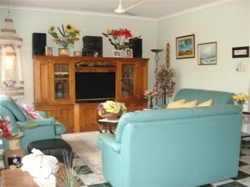 5 Cuthbertson Crescent, Moulden NT 0830