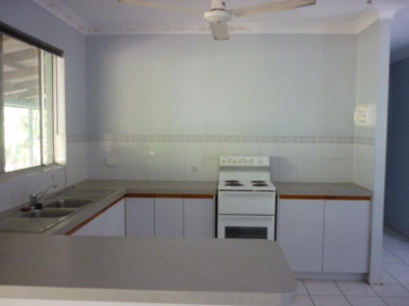 38 Cuthbertson Crescent, Moulden NT 0830