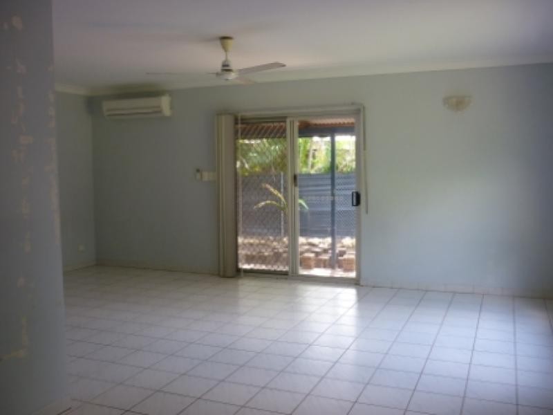 38 Cuthbertson Crescent, Moulden NT 0830