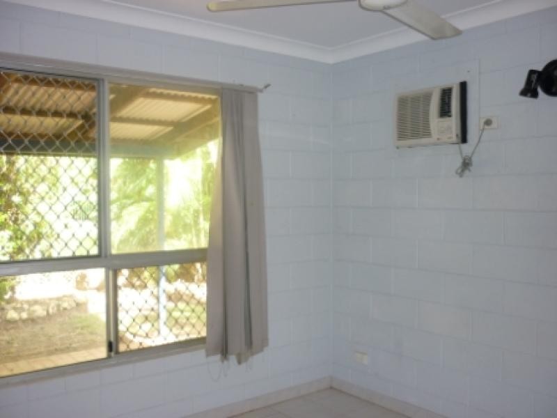 38 Cuthbertson Crescent, Moulden NT 0830