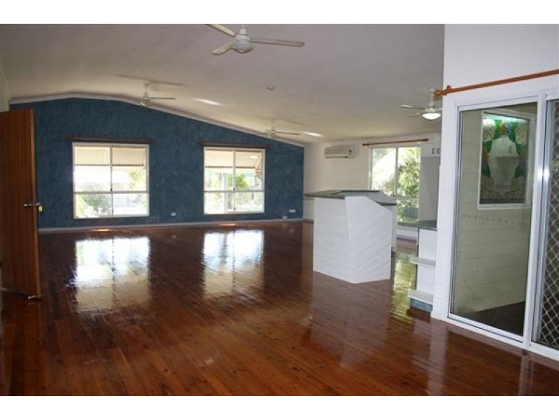 24 Landsborough Street, Bakewell NT 0832