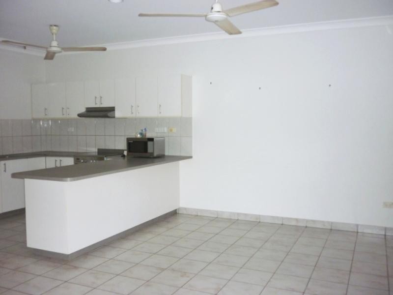 2/74 Forrest Parade, Bakewell NT 0832