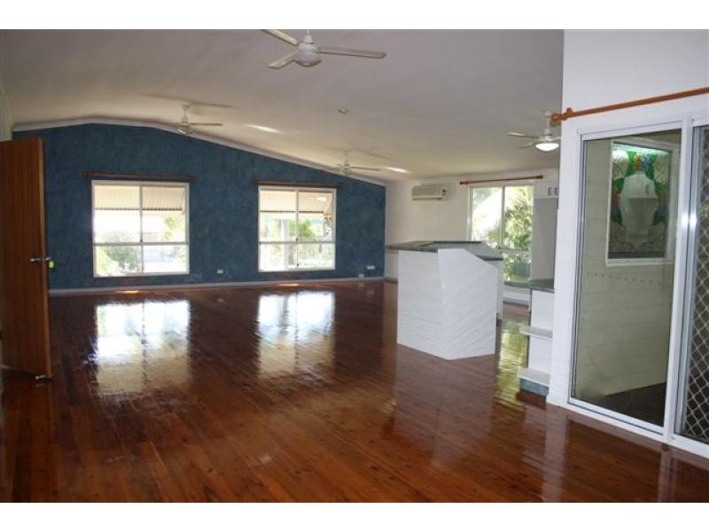 24 Landsborough Street, Bakewell NT 0832