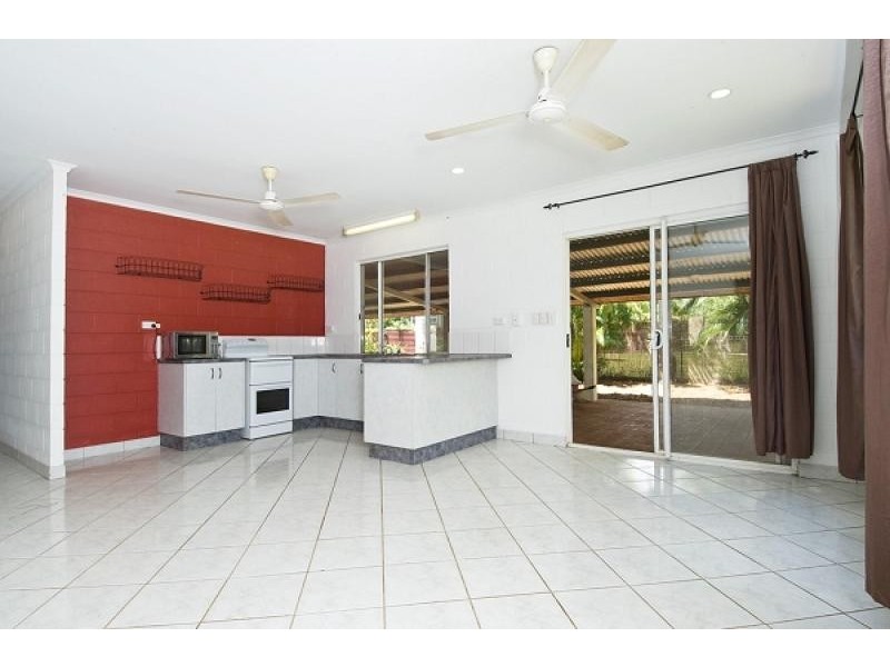 16 Antares Court, Woodroffe NT 0830