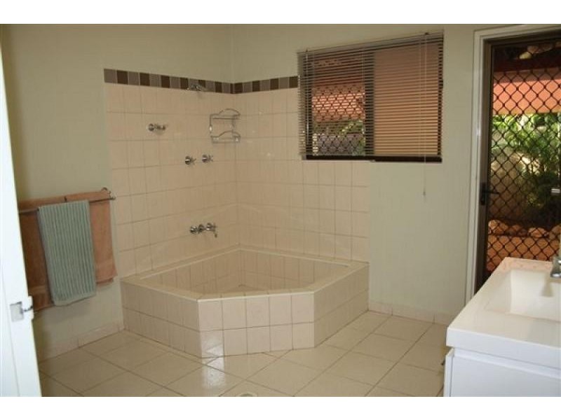 16 Sibbald Crescent, Woodroffe NT 0830