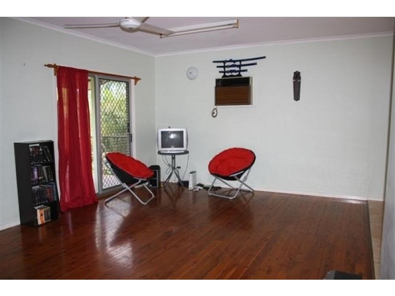 18 Raffles Road, Gray NT 0830