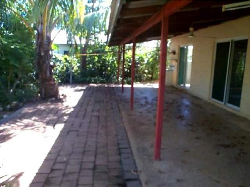 43 Bagshaw Crescent, Gray NT 0830