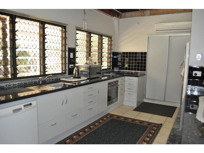 15 Hughes Road, Noonamah NT 0837