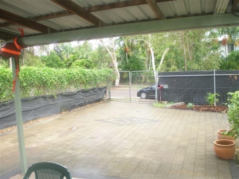 Unit 2 , 8 Muckaninnie Crt, Moulden NT 0830